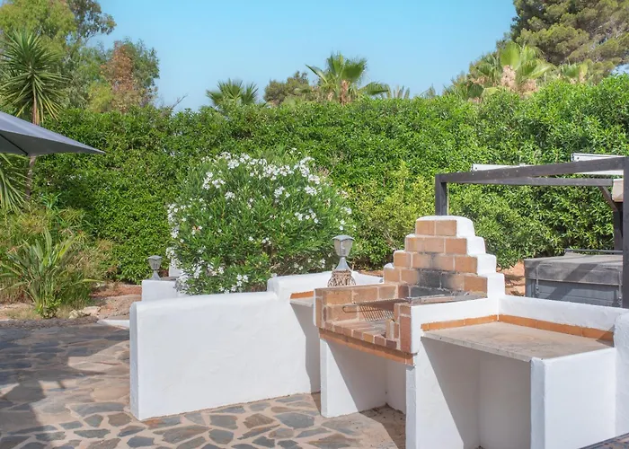 Chic Ibiza Nearby Olivera