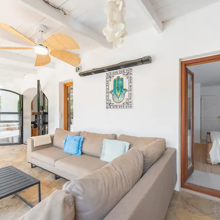 Chic Ibiza Nearby Olivera