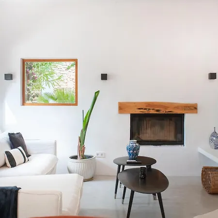 Chic Ibiza Nearby Olivera